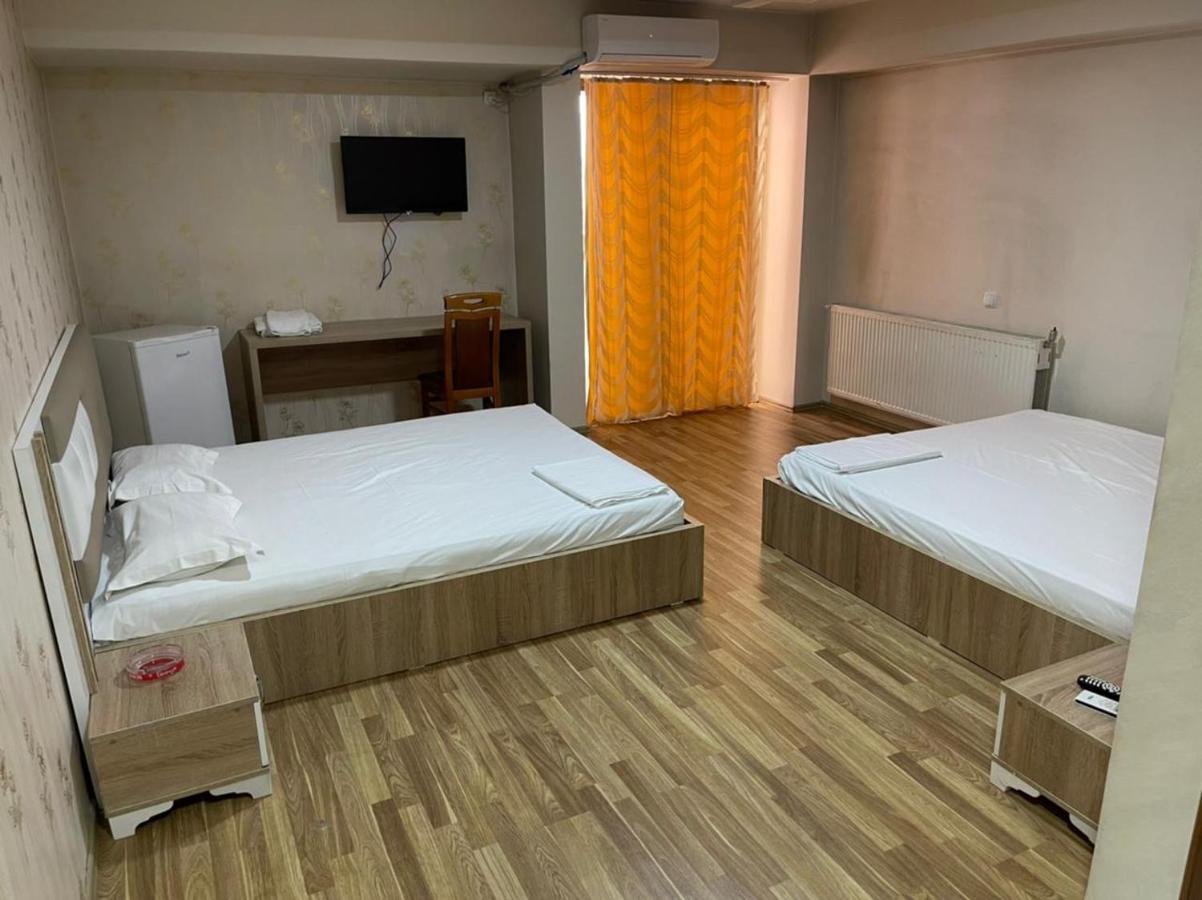 Hotel Pashtriku Gjakova Exterior foto